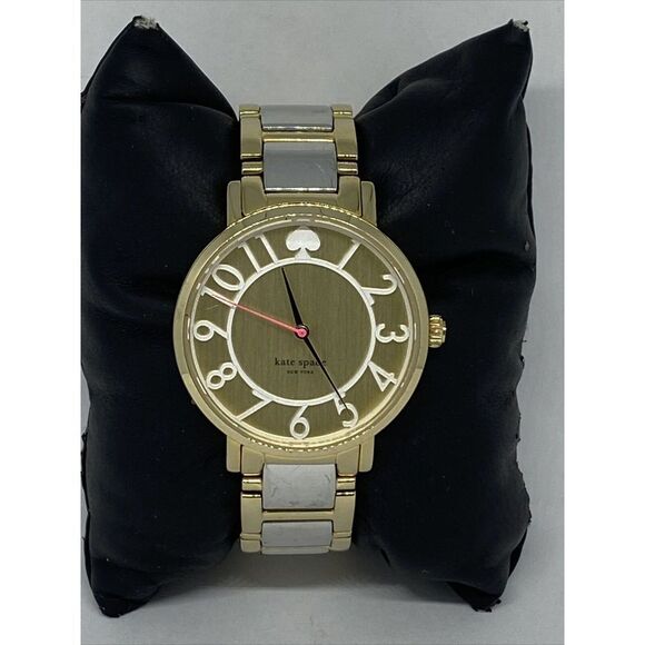 Kate Spade New York 0391 Women\'s Stainless Steel Analog Dial Quartz Watch VK163